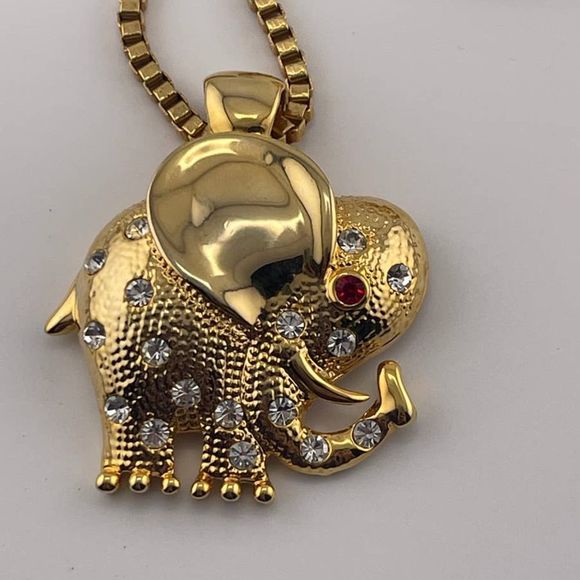 VTG Gold Tone Diamond Rhinestone With‎ Red Eye Elephant Brooch Necklace AD 2006 - Picture 4 of 6